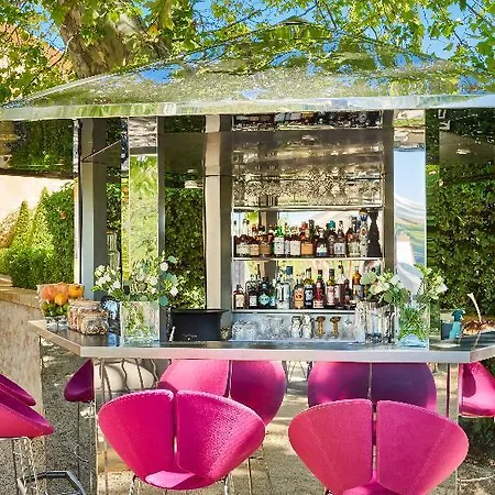 Hotel Château De La Gaude 5*