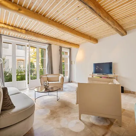 Château De La Gaude 5*