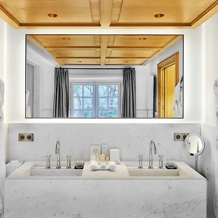 Château De La Gaude Hotel 5*